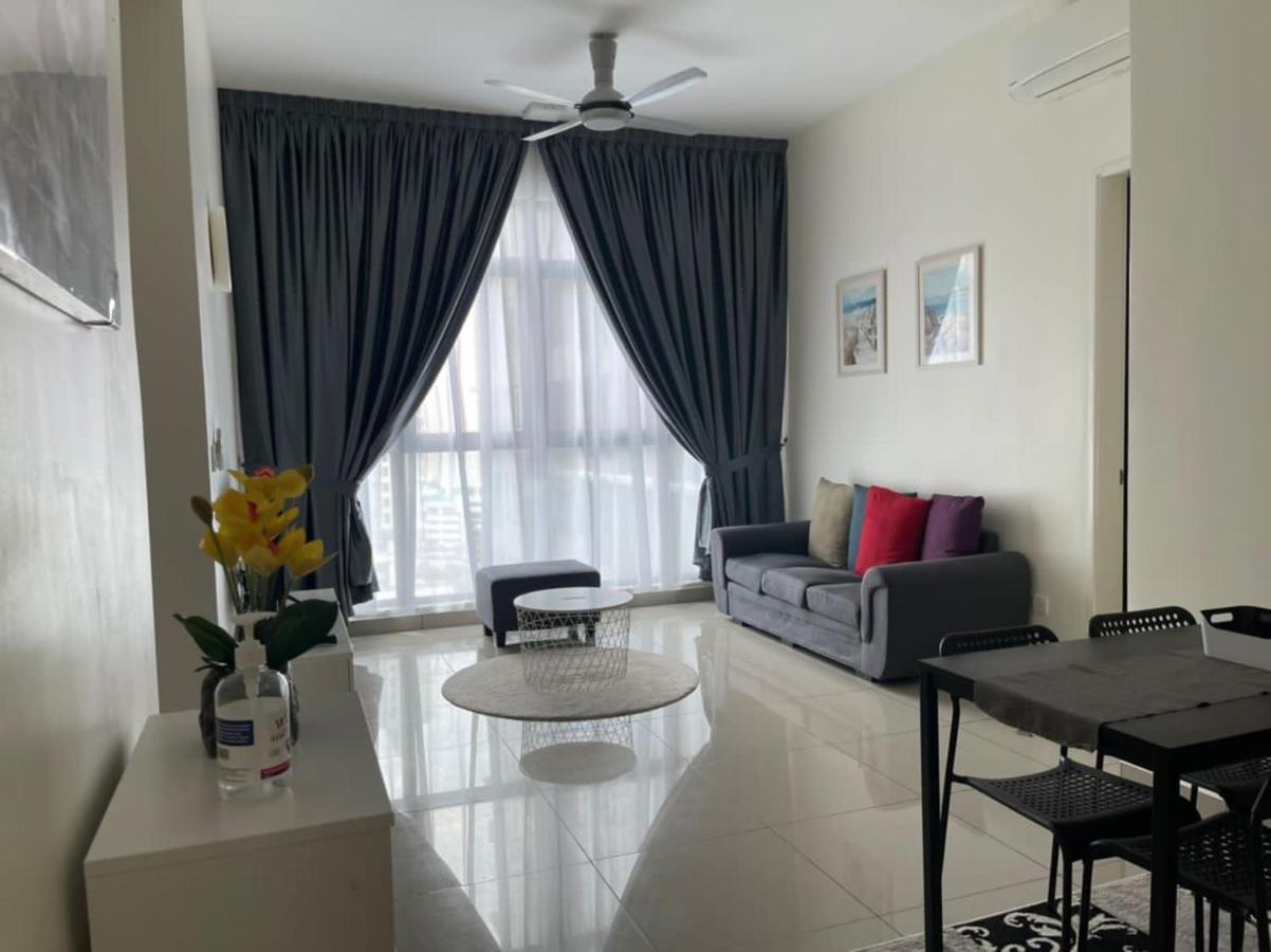 Ioi Conezion Iman'S Home With Pool View Unit Putrajaya Extérieur photo