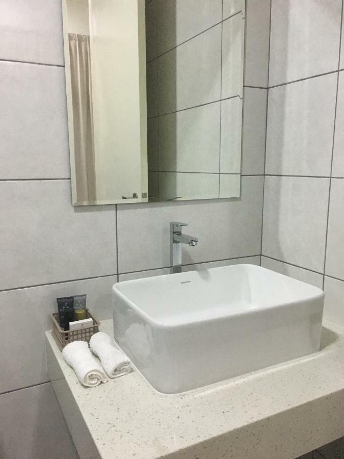 Ioi Conezion Iman'S Home With Pool View Unit Putrajaya Extérieur photo