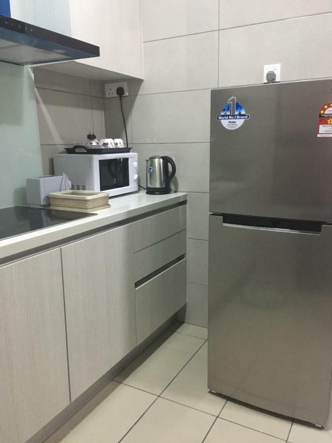 Ioi Conezion Iman'S Home With Pool View Unit Putrajaya Extérieur photo