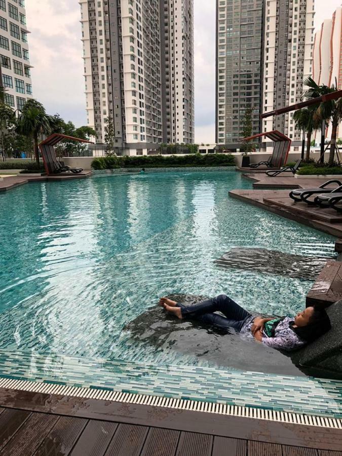 Ioi Conezion Iman'S Home With Pool View Unit Putrajaya Extérieur photo